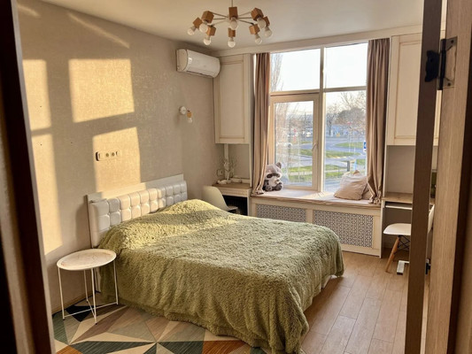 Продам однокомнатную (1-комн.) квартиру, Киевская ул, 177В, Симферополь г