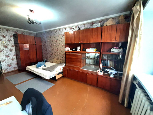 Продам двухкомнатную (2-комн.) квартиру, Октябрьская ул, 8, Тихорецк г