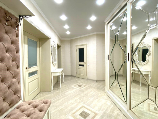 Продам трехкомнатную (3-комн.) квартиру, Передовая ул, 201, Тихорецк г