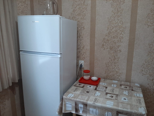 Продам двухкомнатную (2-комн.) квартиру, Калинина ул, 105, Тихорецк г