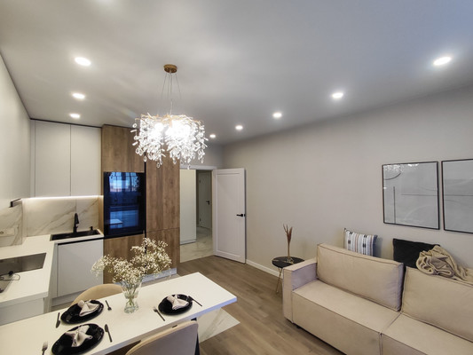 Продам двухкомнатную (2-комн.) квартиру, Молодежная ул, 17, Семеновка с