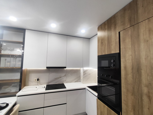 Продам двухкомнатную (2-комн.) квартиру, Молодежная ул, 17, Семеновка с