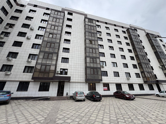 Продам трехкомнатную (3-комн.) квартиру, Атажукина ул, 11, Нальчик г