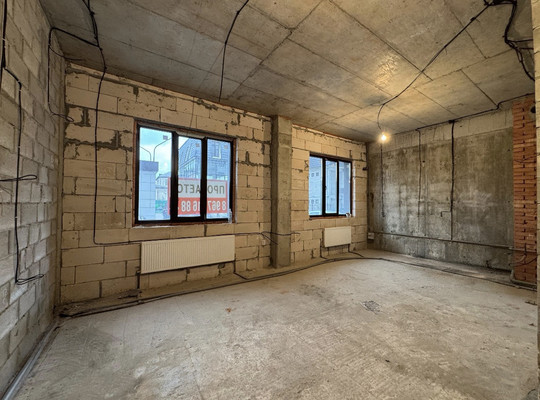 Продам трехкомнатную (3-комн.) квартиру, Атажукина ул, 11, Нальчик г