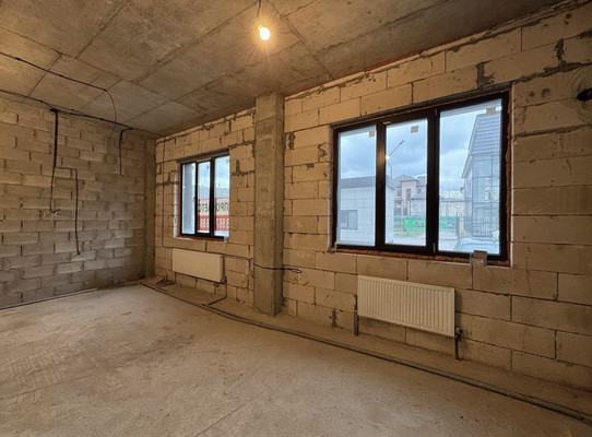 Продам трехкомнатную (3-комн.) квартиру, Атажукина ул, 11, Нальчик г