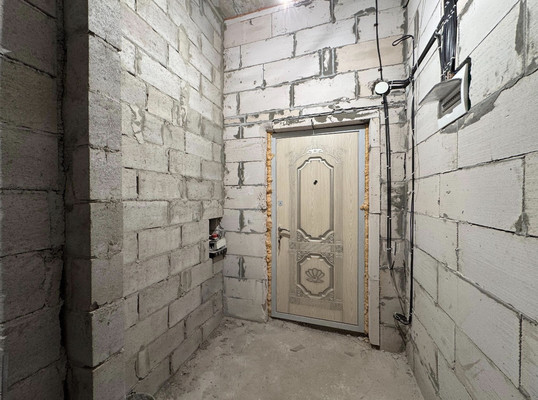 Продам трехкомнатную (3-комн.) квартиру, Атажукина ул, 11, Нальчик г