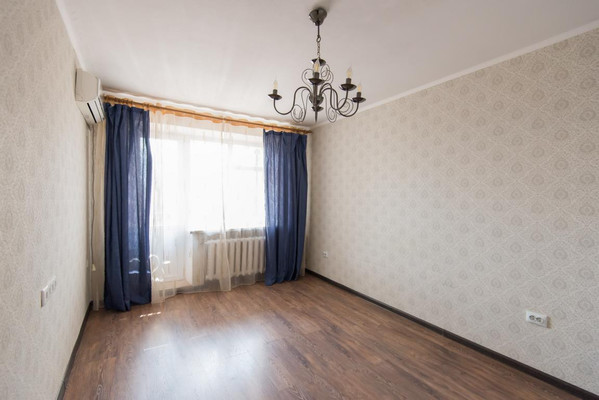 Продам двухкомнатную (2-комн.) квартиру, Свердловская ул, 5, Ростов-на-Дону г