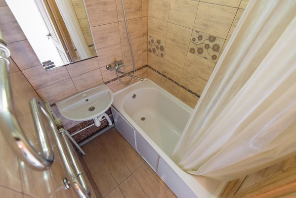 Продам двухкомнатную (2-комн.) квартиру, Свердловская ул, 5, Ростов-на-Дону г