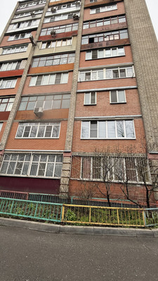 Продам трехкомнатную (3-комн.) квартиру, Новолесная ул, 6, Ростов-на-Дону г