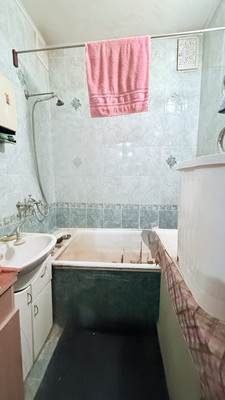 Продам трехкомнатную (3-комн.) квартиру, Новолесная ул, 6, Ростов-на-Дону г