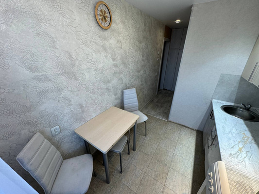 Продам двухкомнатную (2-комн.) квартиру, Пионерская ул, 71, Комсомольск-на-Амуре г