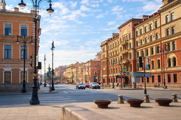 Продам трехкомнатную (3-комн.) квартиру, Шпалерная ул, 38, Санкт-Петербург г