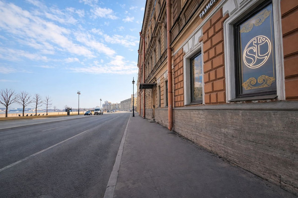 Продам трехкомнатную (3-комн.) квартиру, Шпалерная ул, 38, Санкт-Петербург г