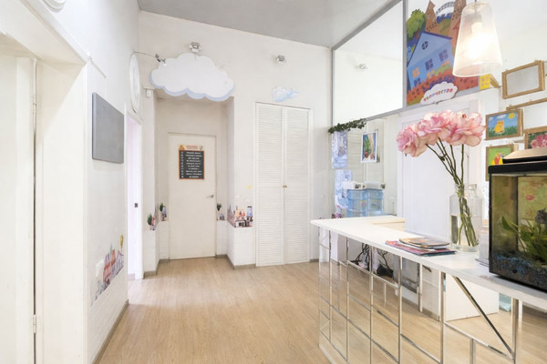 Продам трехкомнатную (3-комн.) квартиру, Шпалерная ул, 38, Санкт-Петербург г