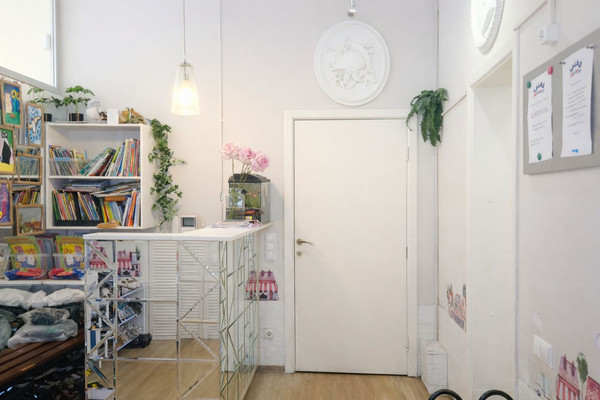 Продам трехкомнатную (3-комн.) квартиру, Шпалерная ул, 38, Санкт-Петербург г