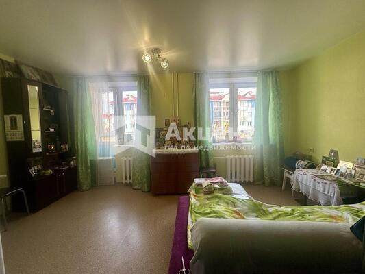 Продам однокомнатную (1-комн.) квартиру, 11, Просторный мкр