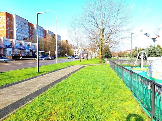 Продам трехкомнатную (3-комн.) квартиру, Пионерская ул, 381, Майкоп г