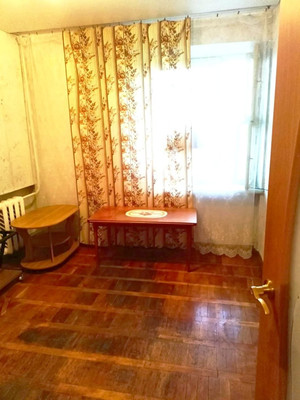 Продам трехкомнатную (3-комн.) квартиру, Пионерская ул, 381, Майкоп г