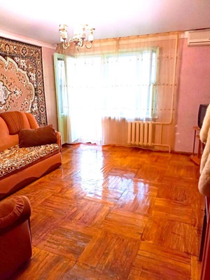 Продам трехкомнатную (3-комн.) квартиру, Пионерская ул, 381, Майкоп г