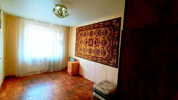 Продам трехкомнатную (3-комн.) квартиру, Пионерская ул, 381, Майкоп г