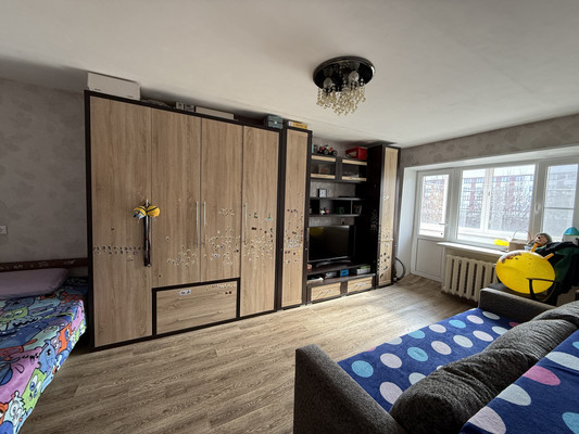 Продам однокомнатную (1-комн.) квартиру, Фёдоровский Ручей ул, 27, Великий Новгород г