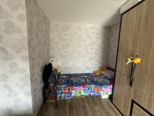 Продам однокомнатную (1-комн.) квартиру, Фёдоровский Ручей ул, 27, Великий Новгород г