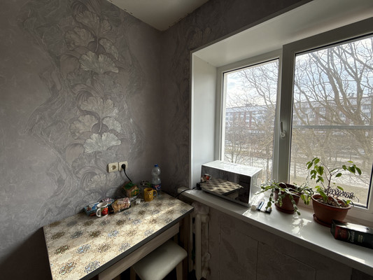 Продам однокомнатную (1-комн.) квартиру, Фёдоровский Ручей ул, 27, Великий Новгород г