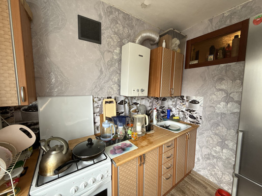 Продам однокомнатную (1-комн.) квартиру, Фёдоровский Ручей ул, 27, Великий Новгород г