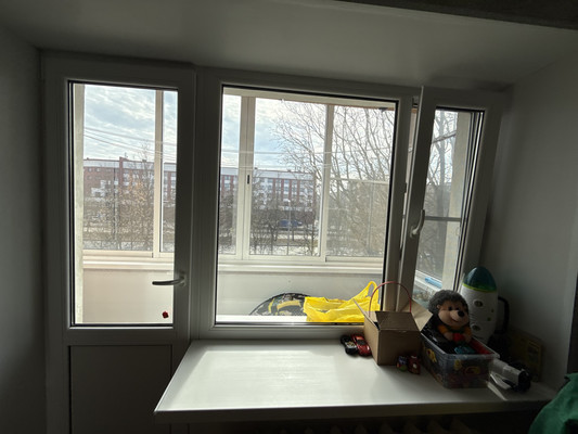 Продам однокомнатную (1-комн.) квартиру, Фёдоровский Ручей ул, 27, Великий Новгород г