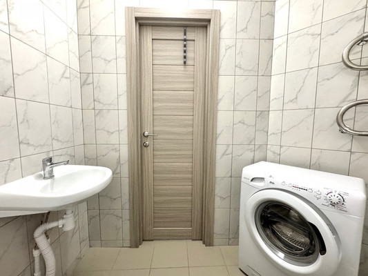 Продам двухкомнатную (2-комн.) квартиру, Ленинский пр-кт, 68, Санкт-Петербург г