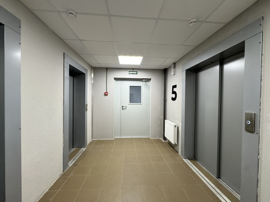 Продам двухкомнатную (2-комн.) квартиру, Ленинский пр-кт, 68, Санкт-Петербург г