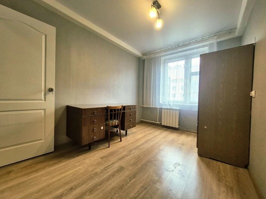 Сдам трехкомнатную (3-комн.) квартиру, Шаврова ул, 7Ак1, Санкт-Петербург г