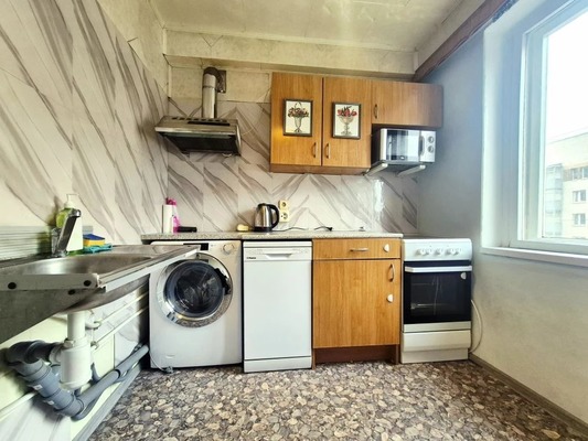 Сдам трехкомнатную (3-комн.) квартиру, Шаврова ул, 7Ак1, Санкт-Петербург г