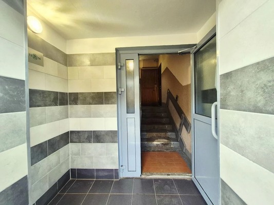 Сдам трехкомнатную (3-комн.) квартиру, Шаврова ул, 7Ак1, Санкт-Петербург г