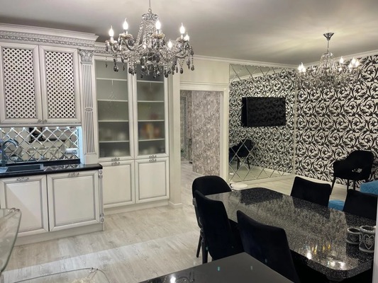 Продам трехкомнатную (3-комн.) квартиру, Колос гск, 25к357, совхоза им. Ленина п