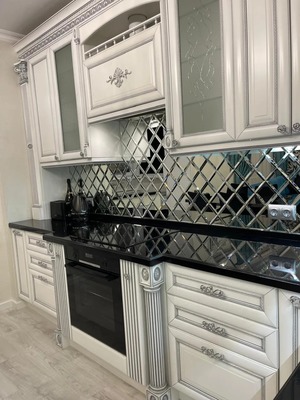 Продам трехкомнатную (3-комн.) квартиру, Колос гск, 25к357, совхоза им. Ленина п