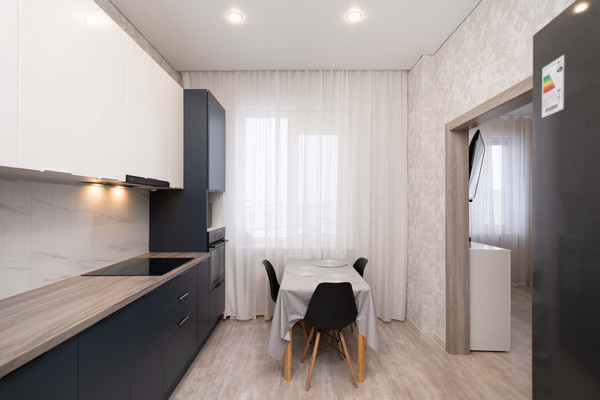 Продам двухкомнатную (2-комн.) квартиру, Ямская ул, 10, Ханты-Мансийск г