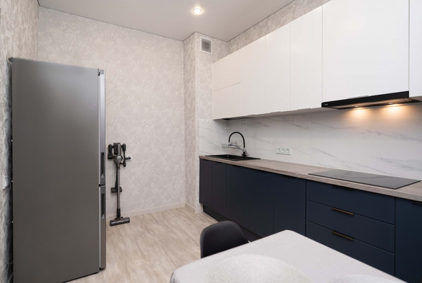 Продам двухкомнатную (2-комн.) квартиру, Ямская ул, 10, Ханты-Мансийск г