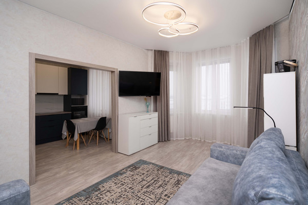 Продам двухкомнатную (2-комн.) квартиру, Ямская ул, 10, Ханты-Мансийск г