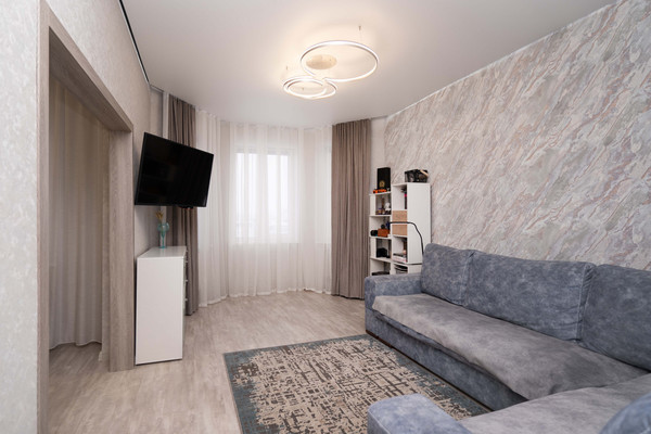 Продам двухкомнатную (2-комн.) квартиру, Ямская ул, 10, Ханты-Мансийск г