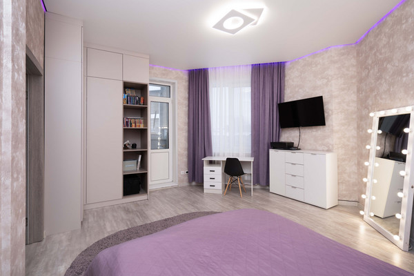 Продам двухкомнатную (2-комн.) квартиру, Ямская ул, 10, Ханты-Мансийск г