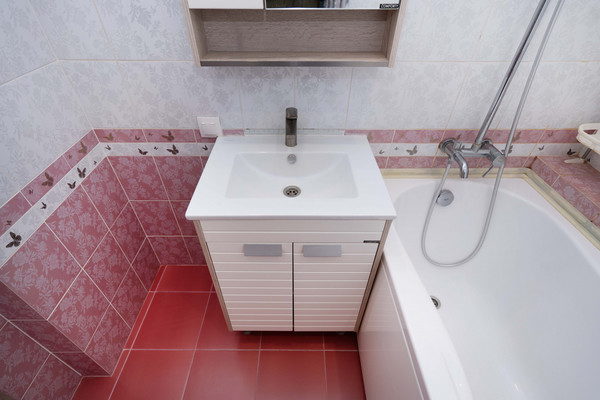 Продам двухкомнатную (2-комн.) квартиру, Ямская ул, 10, Ханты-Мансийск г