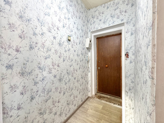 Продам двухкомнатную (2-комн.) квартиру, Николая Островского ул, 61, Астрахань г