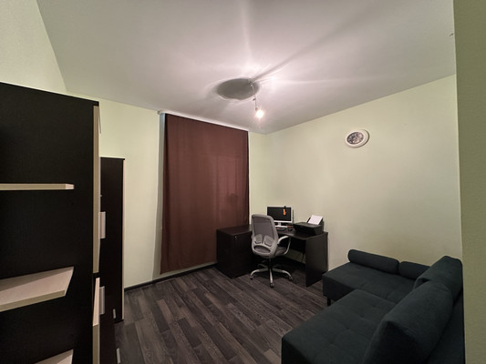 Продам трехкомнатную (3-комн.) квартиру, Маршала Блюхера пр-кт, 9к2, Санкт-Петербург г