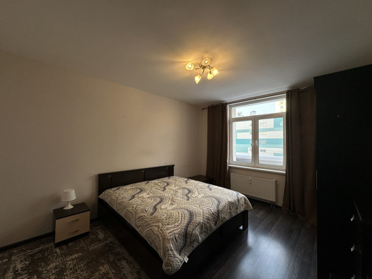 Продам трехкомнатную (3-комн.) квартиру, Маршала Блюхера пр-кт, 9к2, Санкт-Петербург г