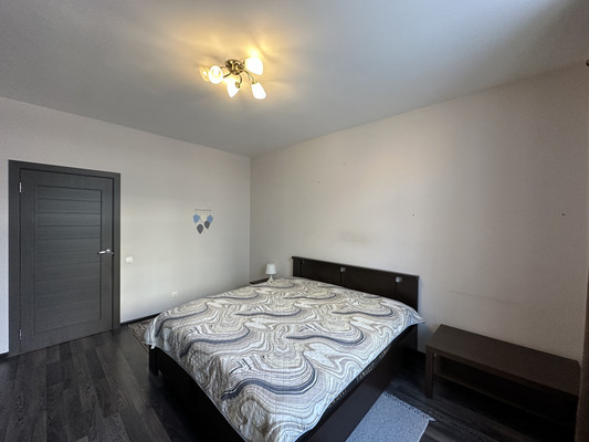 Продам трехкомнатную (3-комн.) квартиру, Маршала Блюхера пр-кт, 9к2, Санкт-Петербург г