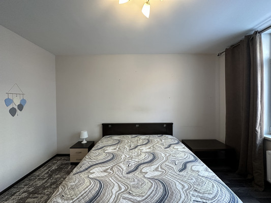 Продам трехкомнатную (3-комн.) квартиру, Маршала Блюхера пр-кт, 9к2, Санкт-Петербург г