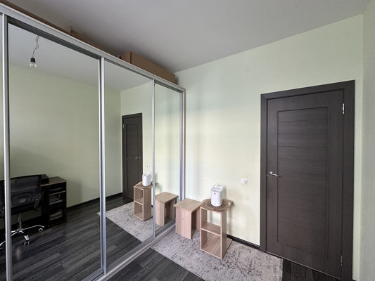 Продам трехкомнатную (3-комн.) квартиру, Маршала Блюхера пр-кт, 9к2, Санкт-Петербург г