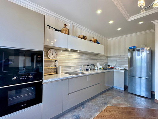 Продам трехкомнатную (3-комн.) квартиру, им. Гаврилова П.М. ул, 27, Краснодар г