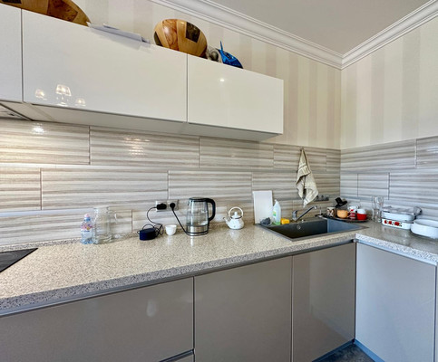 Продам трехкомнатную (3-комн.) квартиру, им. Гаврилова П.М. ул, 27, Краснодар г